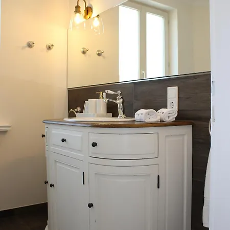 Stilvolle Im Zentrum Für 5 Personen *