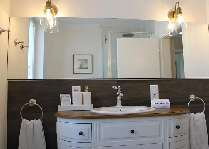 Stilvolle Im Zentrum Fuer 5 Personen Apartmán